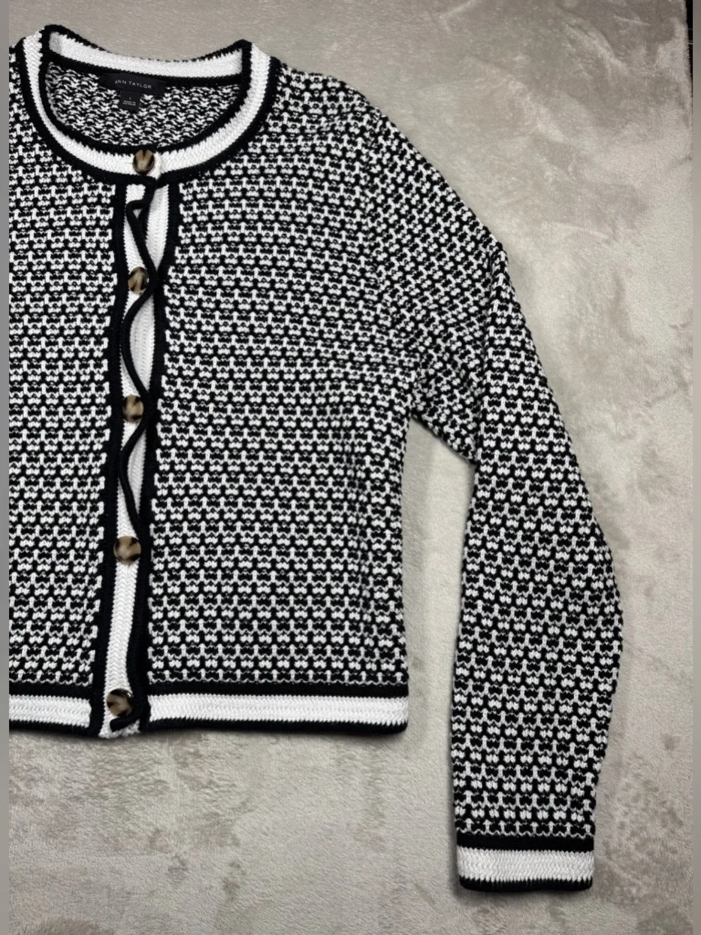 Ann Taylor Black and White Textured Knit Cardigan - Picture 5 of 13